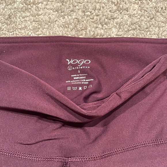 VOGO Althetica Plum Crop Leggings w/ Pockets - Picture 2 of 5